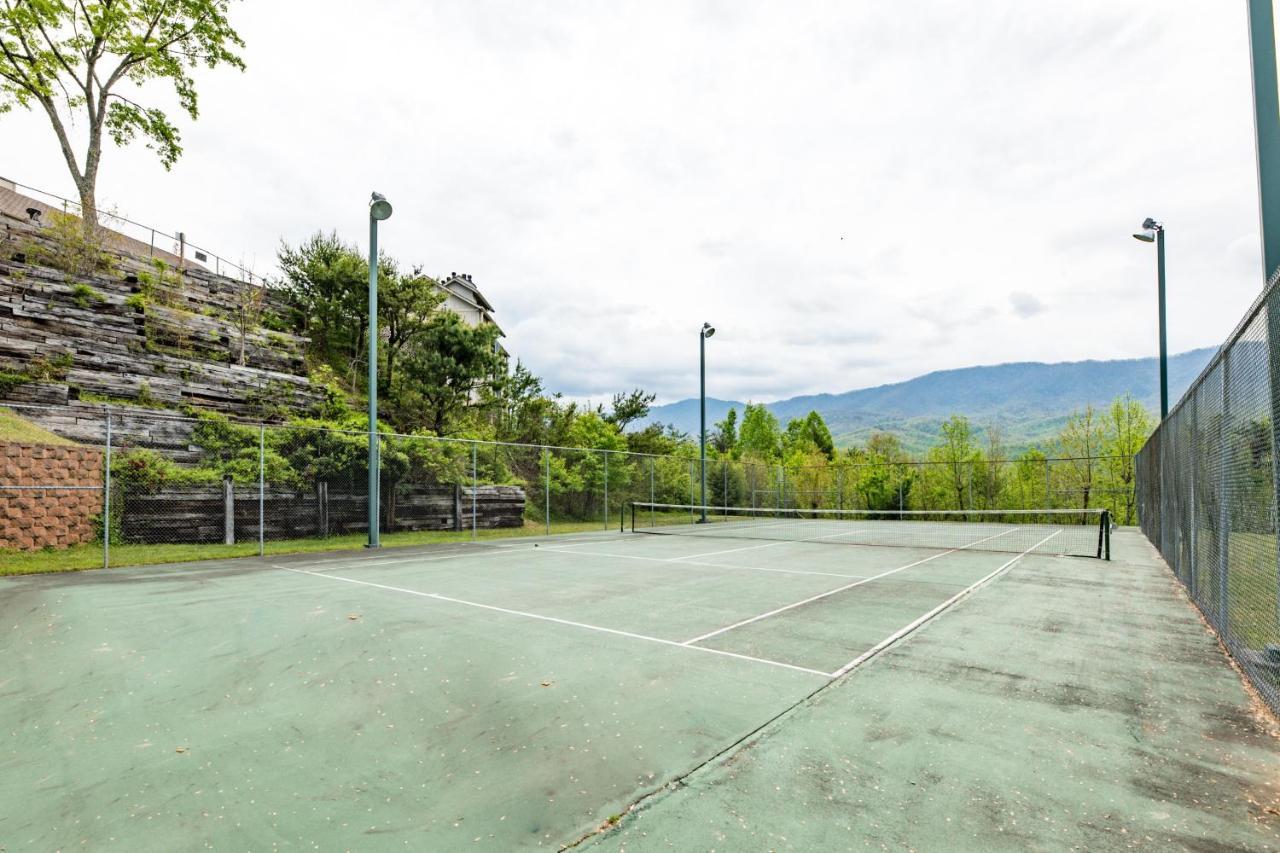 Above Par Too Apartment Gatlinburg Exterior photo