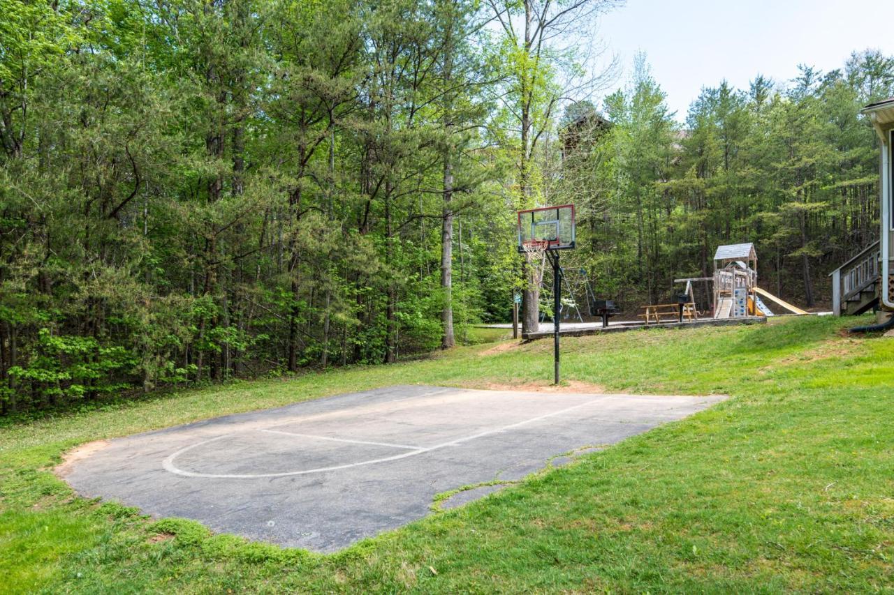 Above Par Too Apartment Gatlinburg Exterior photo